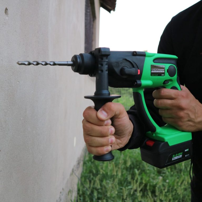 Akumulatorska-SDS-Plus-cekic-busilica-18V-sa-jednom-baterijom-4-1