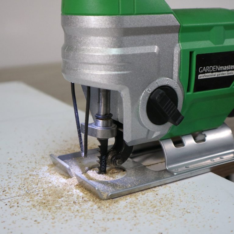 Akumulatorska-ubodna-testera-18v-4