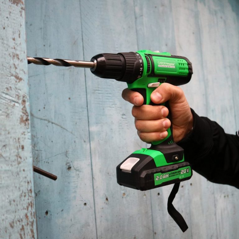 Baterijska-busilica-20V-1