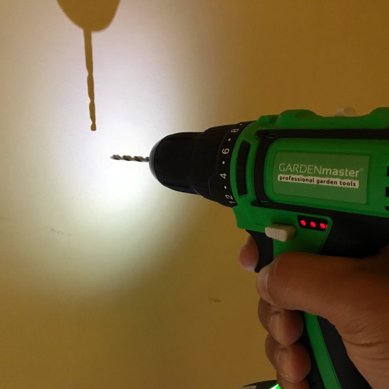 Baterijska-busilica-odvijac-20v-2