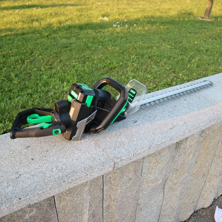 Baterijske-akumulatorske-makaze-za-zivu-ogradu-garden-maseter-40v-4