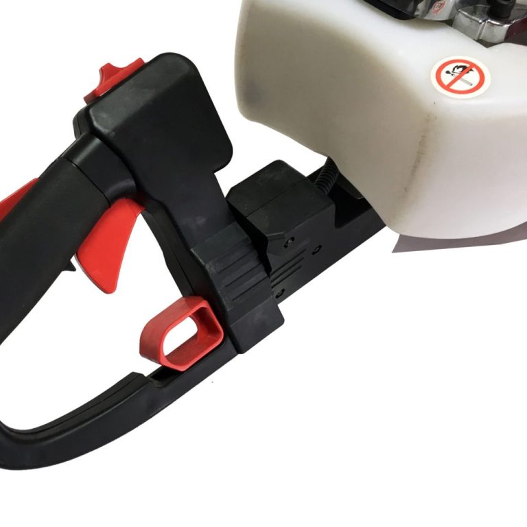 Benzinske-makaze-za-zivu-ogradu-TM230-2